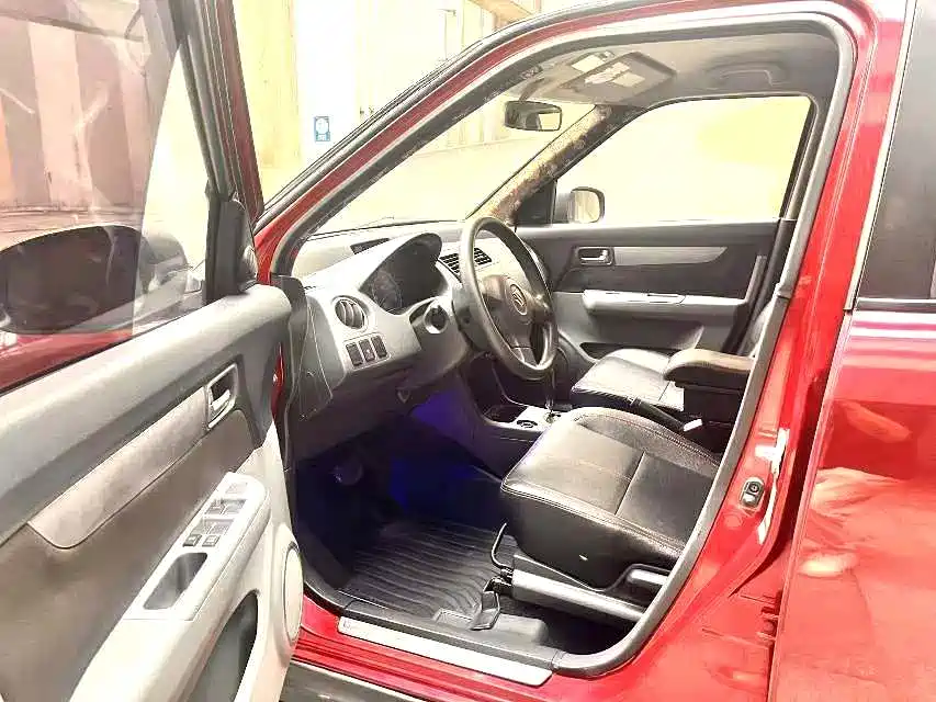 Suzuki Swift Suzuki Swift