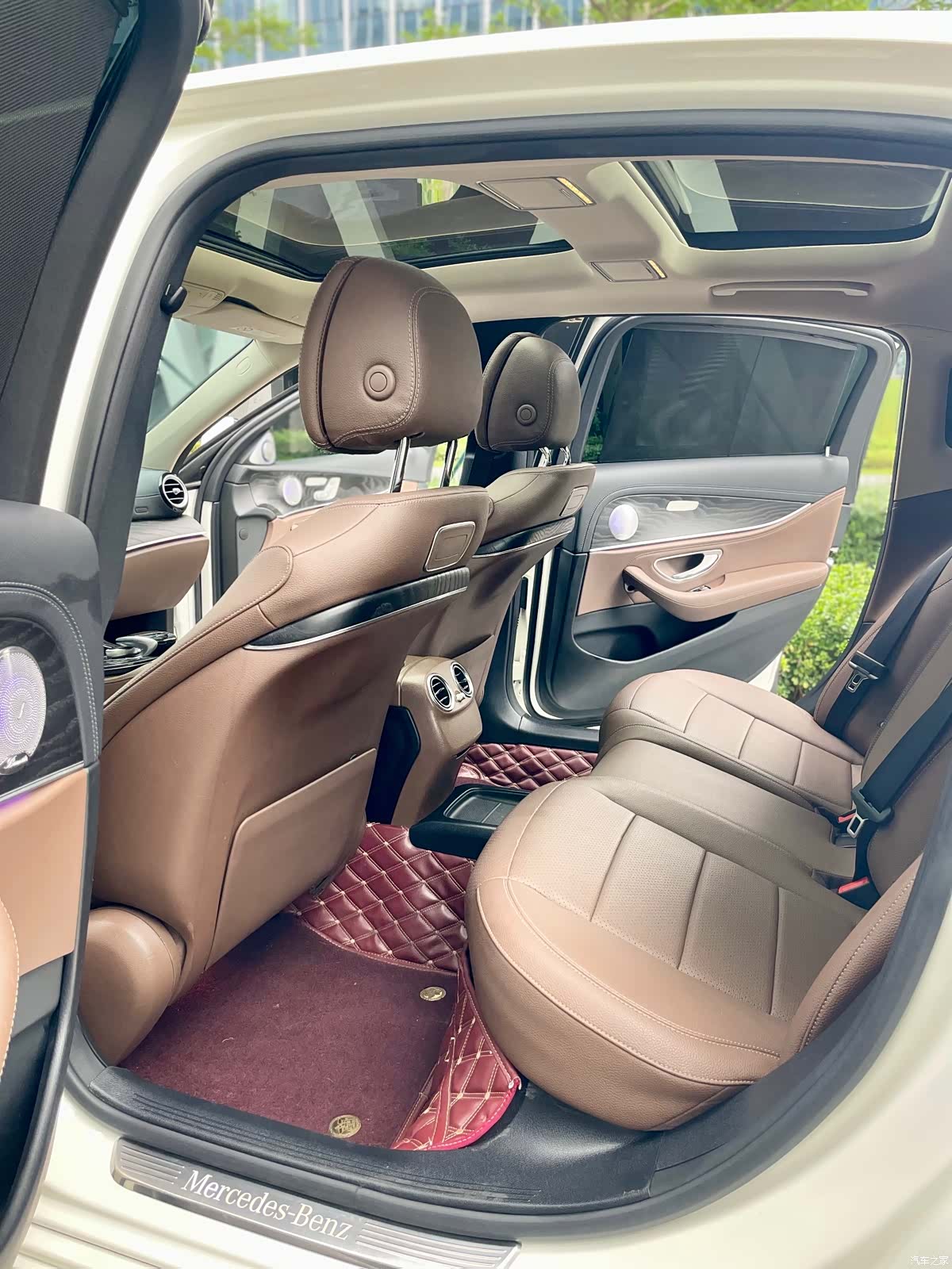 Mercedes-Benz E-Class, 2017 24