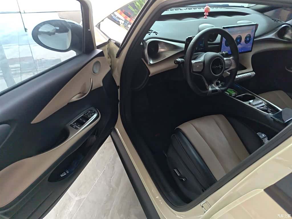 BYD Dolphin, 2024 16