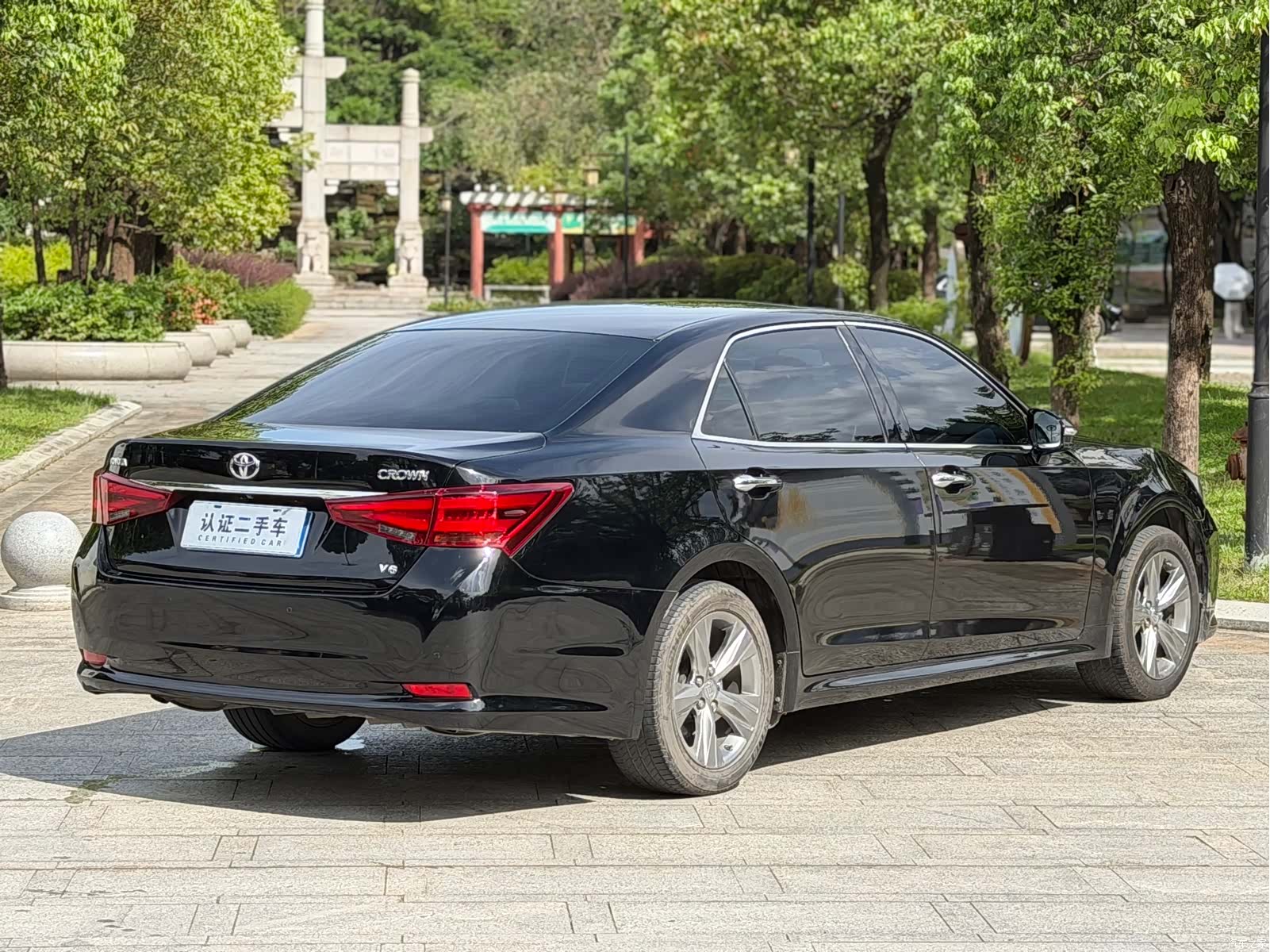 Toyota Crown, 2015 3