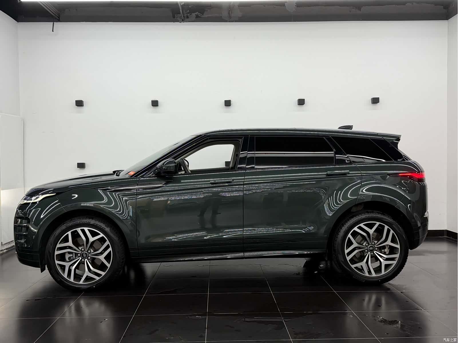 Land Rover Range Rover, 2024 3