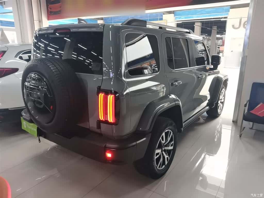 Tank 300, 2022 7