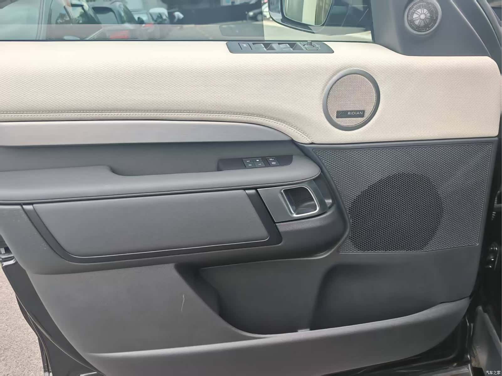Land Rover Discovery, 2024 7