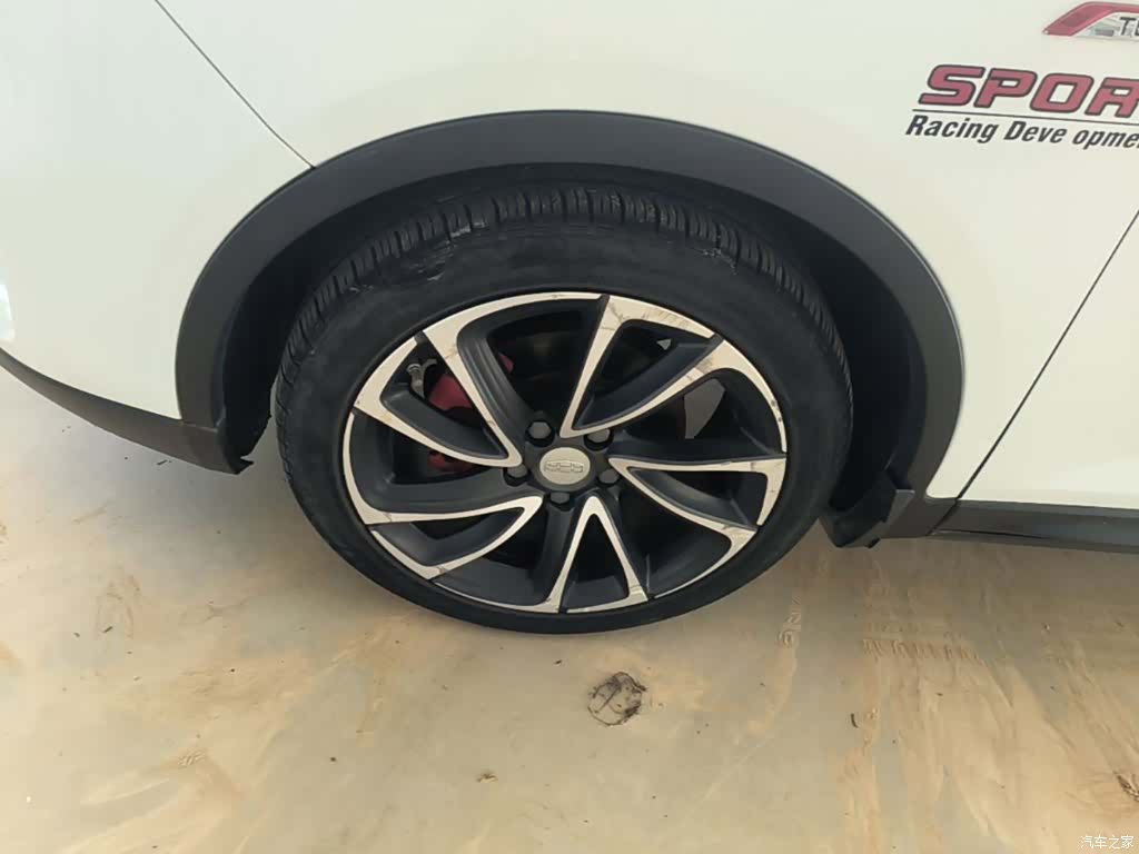 Geely Emgrand, 2018 23