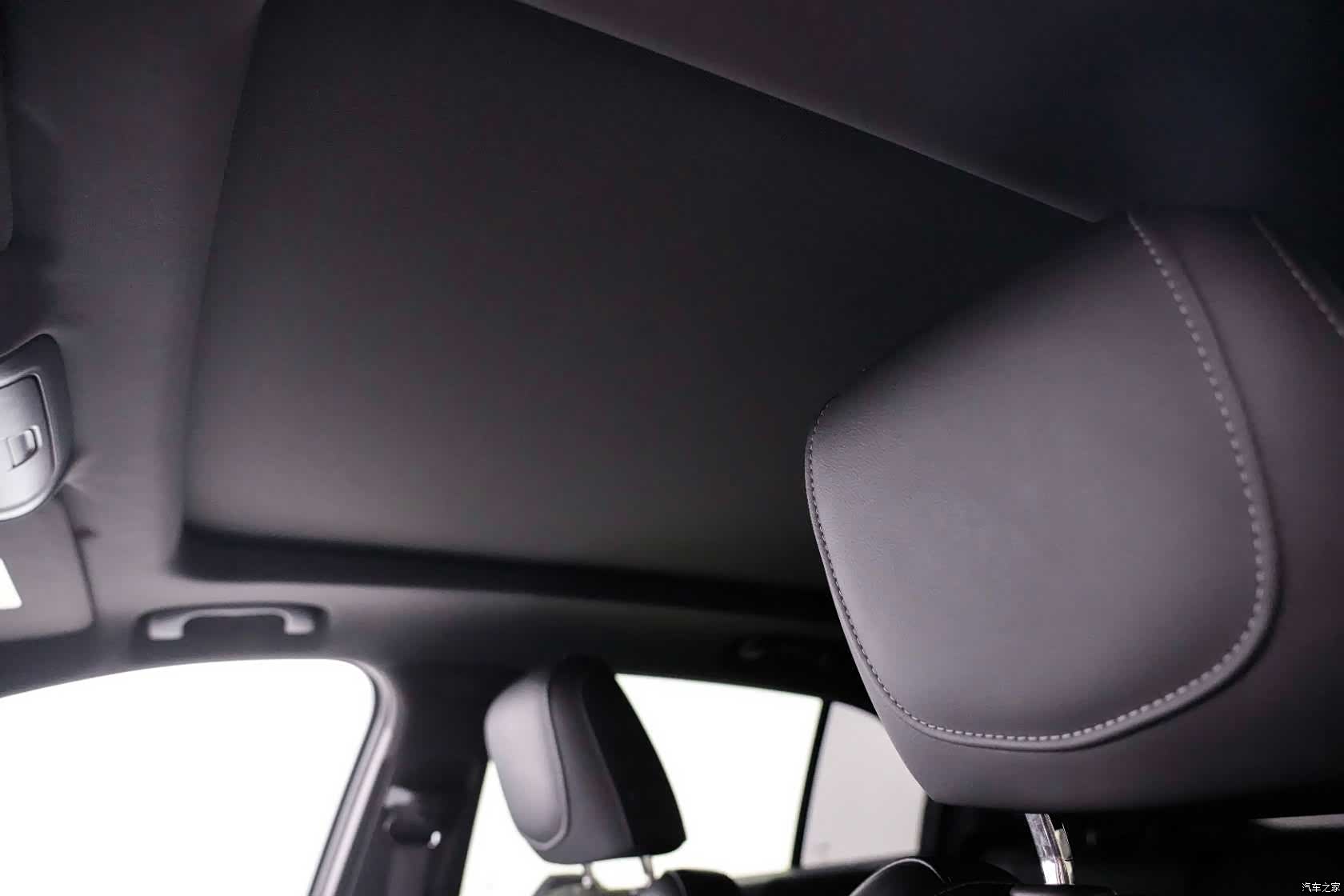 Cadillac XT4, 2021 11