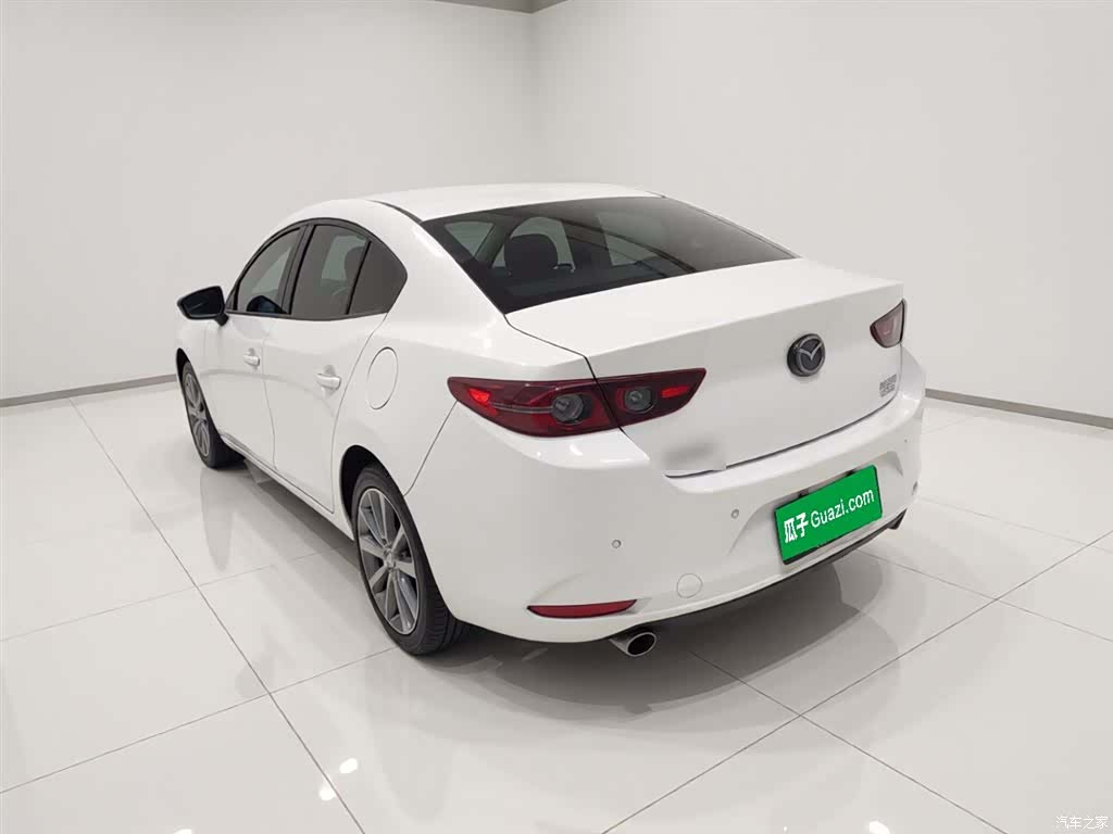 Mazda Mazda3, 2023 все фото
