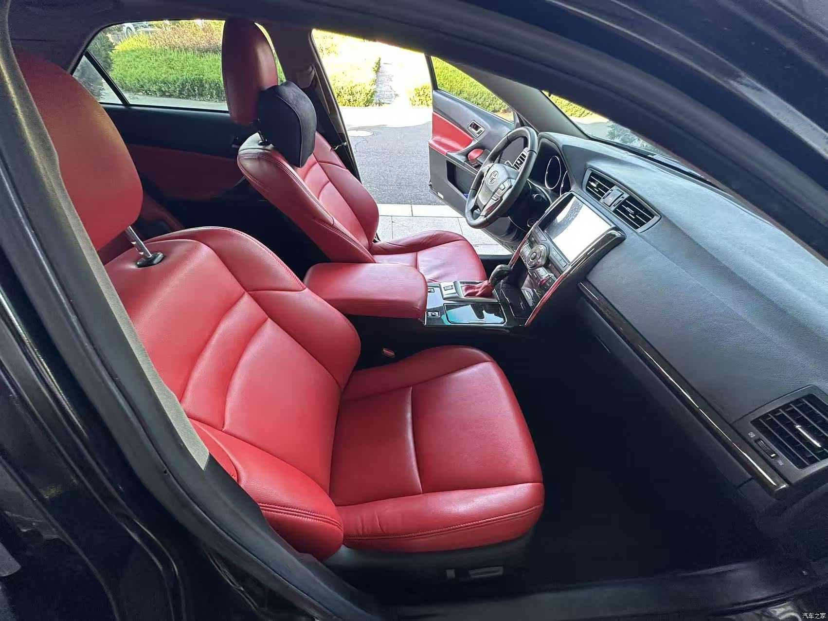 Toyota 2.5V, 2016 9