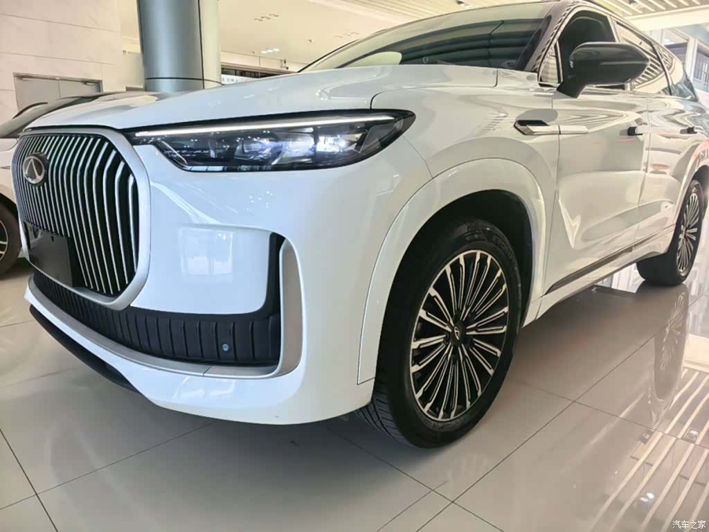 Chery Tiggo 9, 2025 13