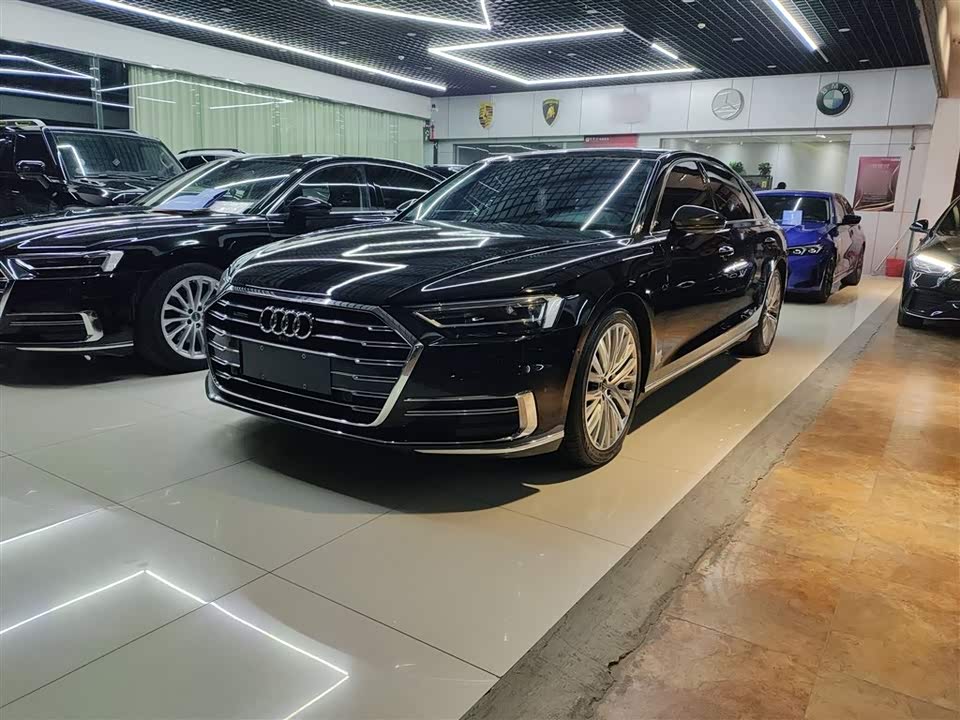 Audi A8