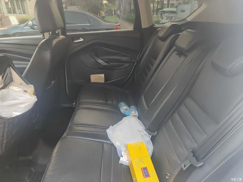 Ford Kuga, 2015 14