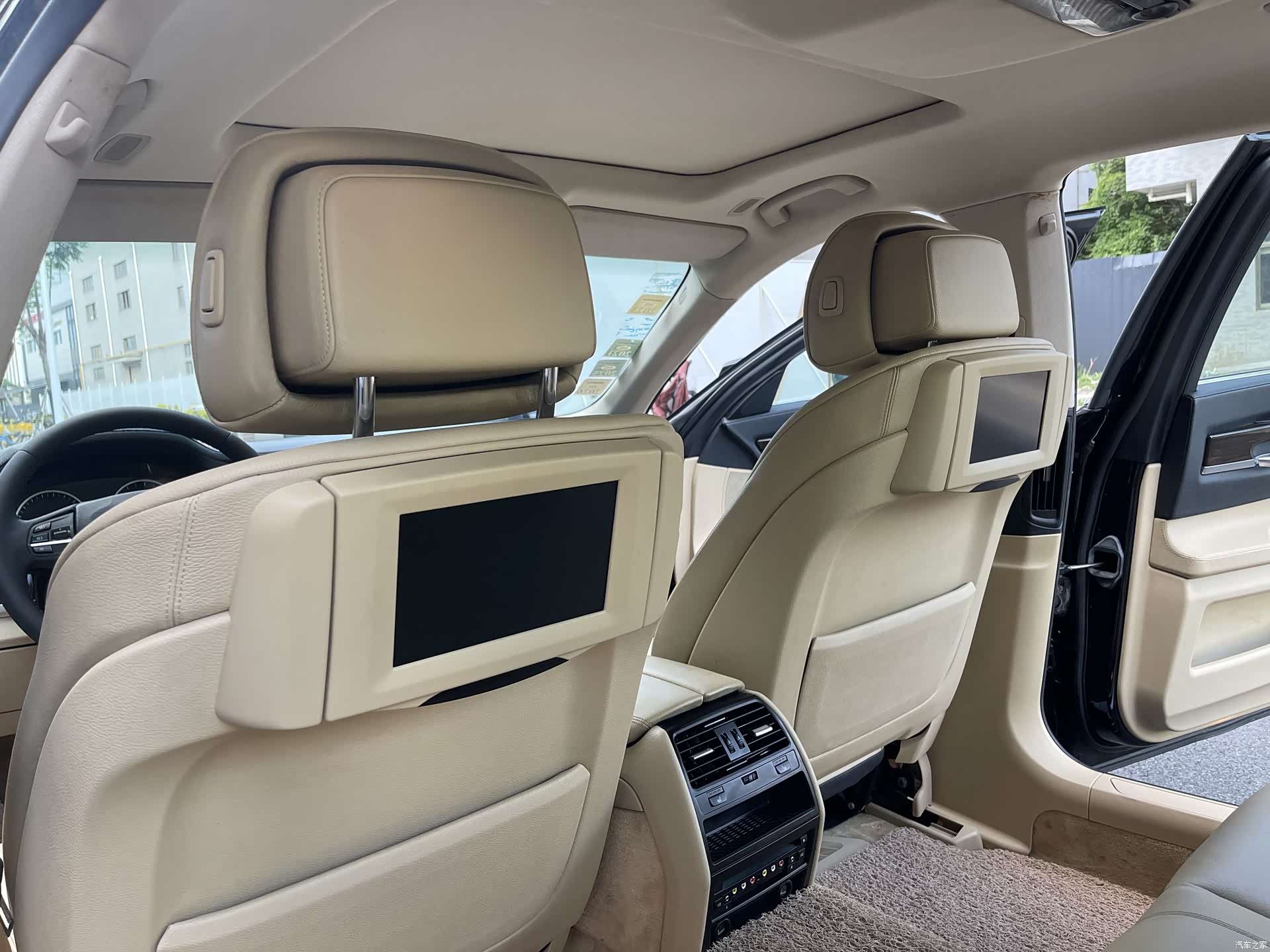 BMW 7 Series, 2009 13