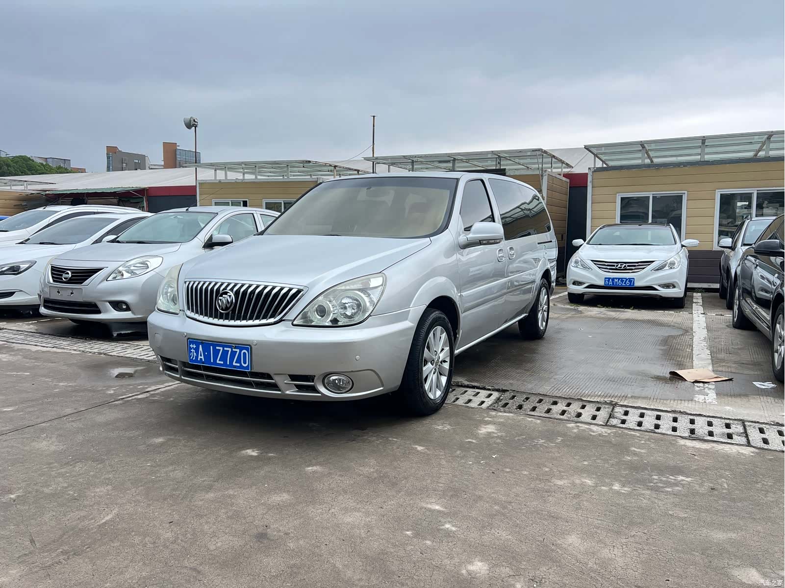 Buick GL8, 2015 3