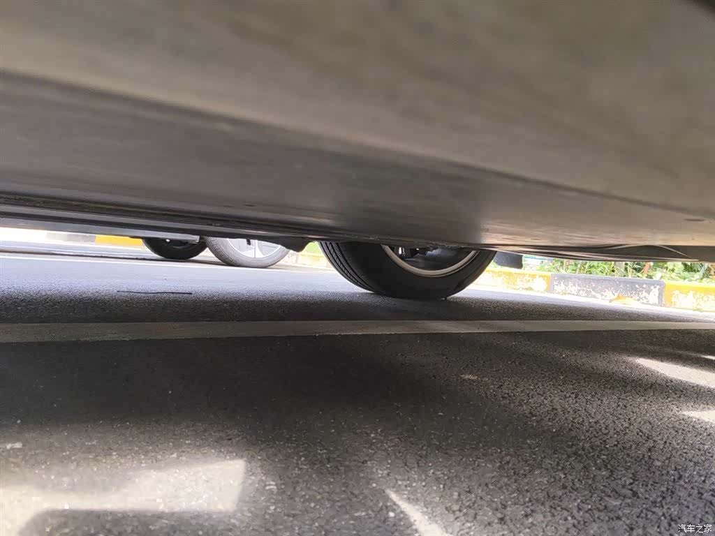 Tesla Model Y, 2022 18