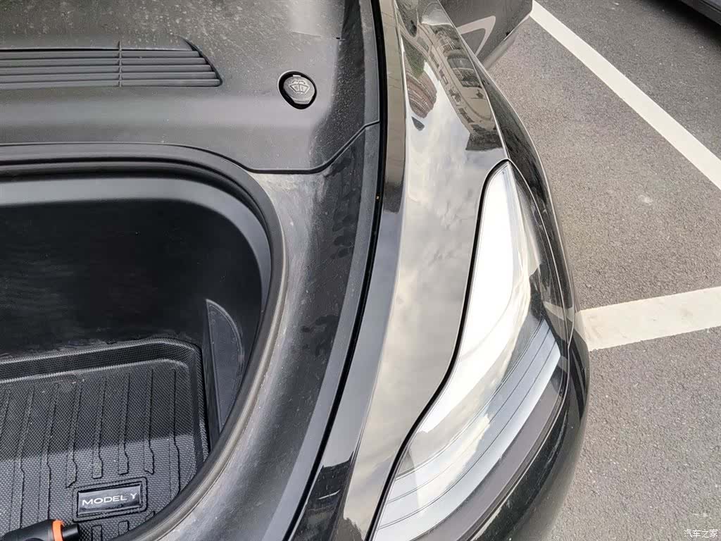 Tesla Model Y, 2022 21