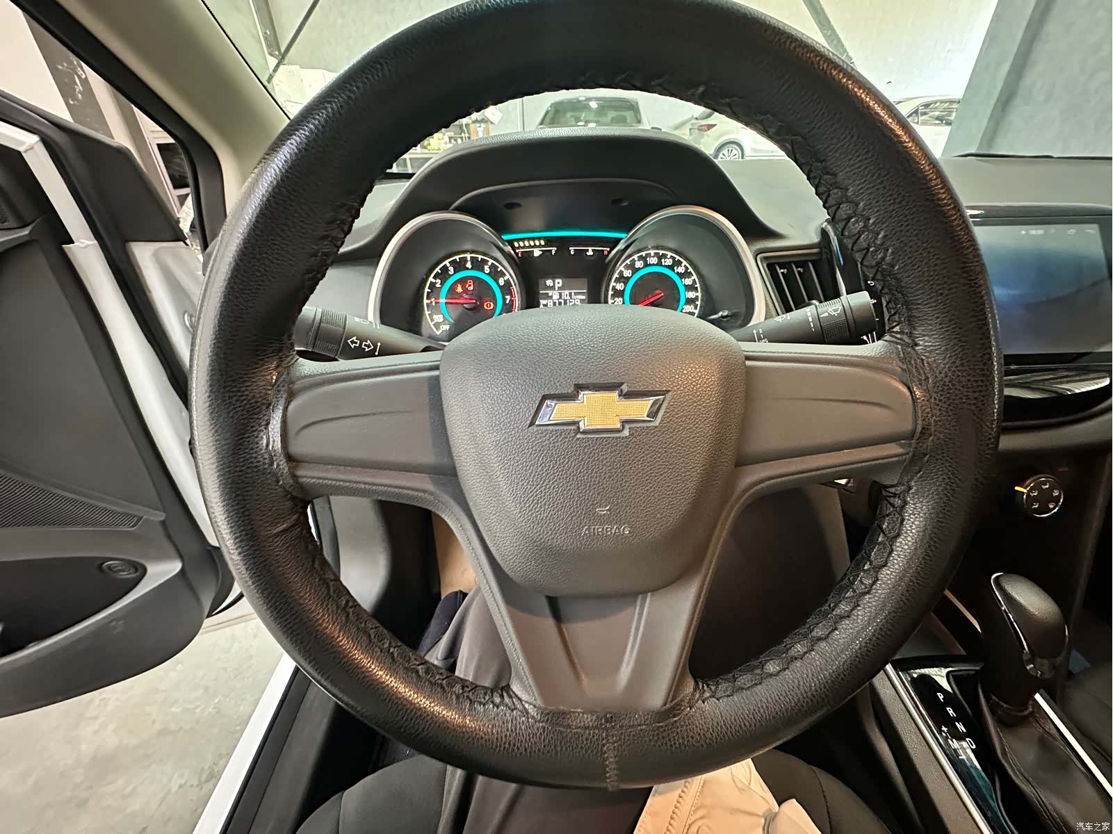 Chevrolet 320, 2019 13