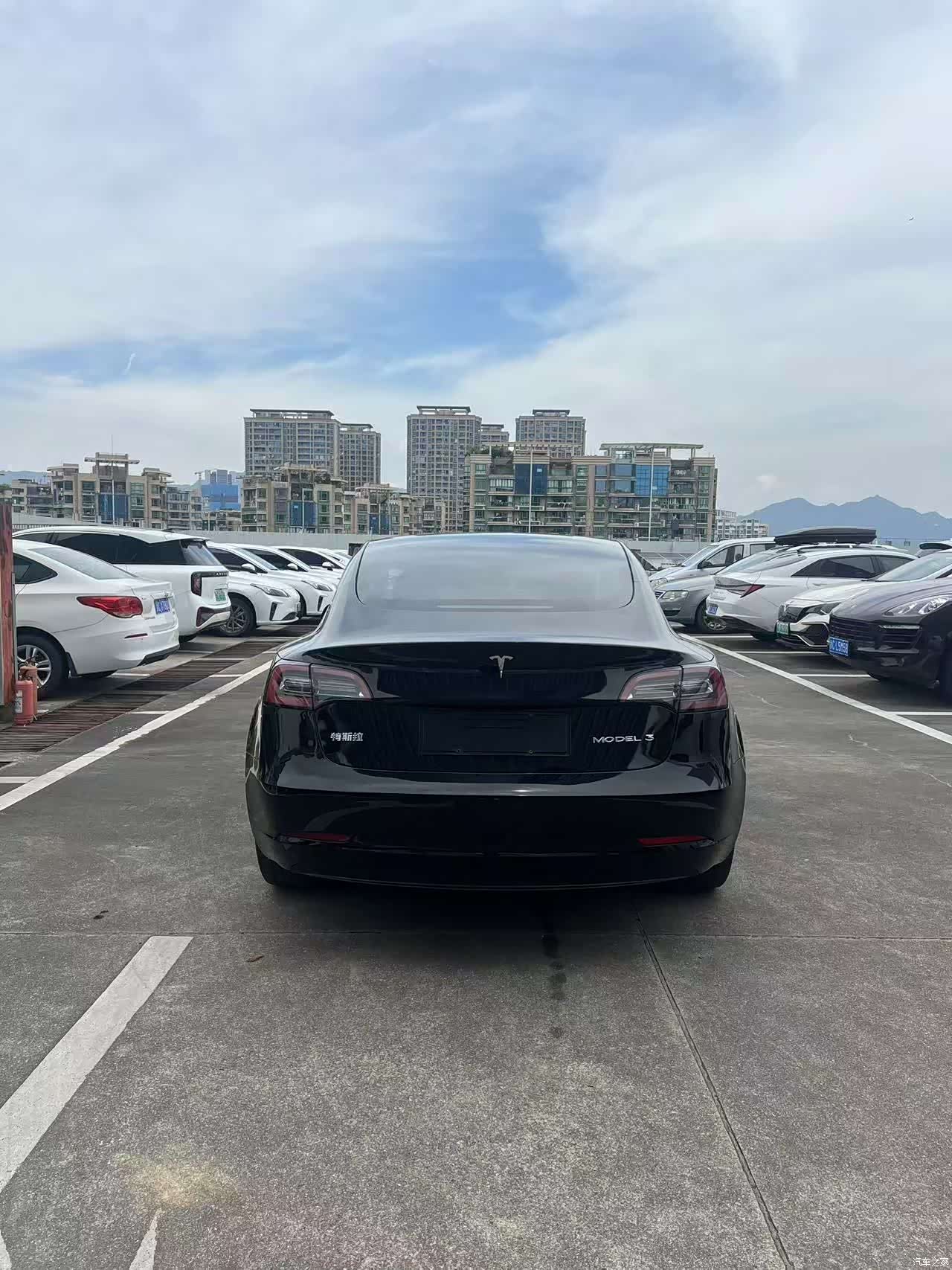 Tesla Model 3, 2022 4