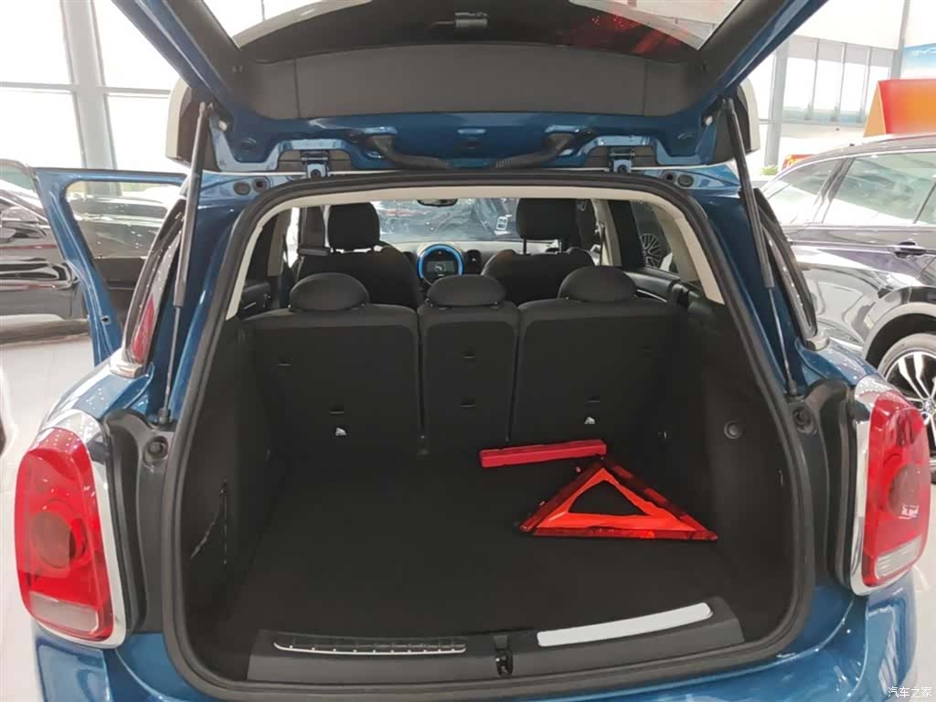 Mini Countryman, 2018 18