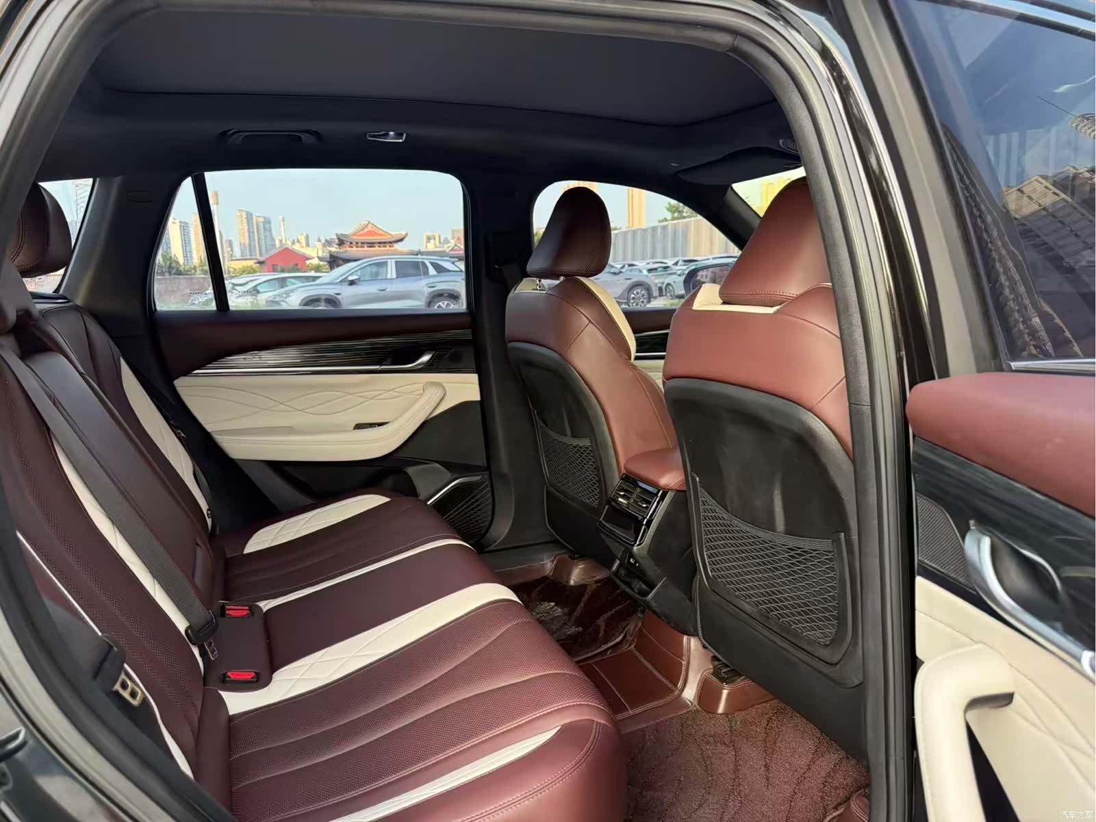 Geely Xingyue L, 2022 10