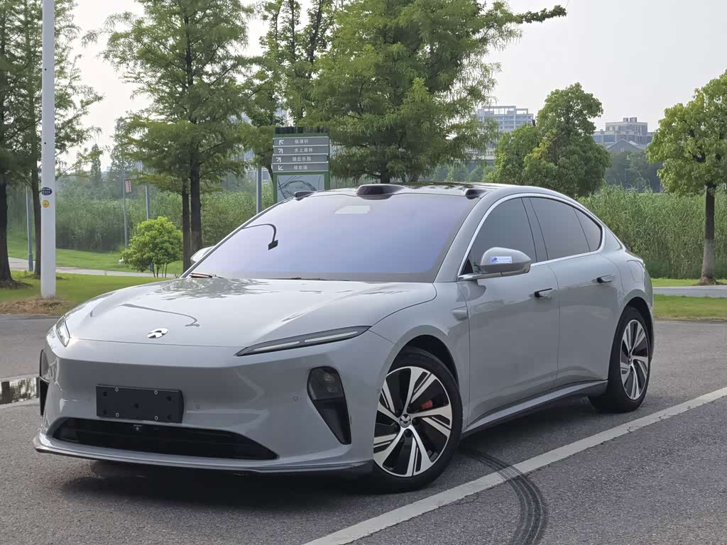 NIO ET5
