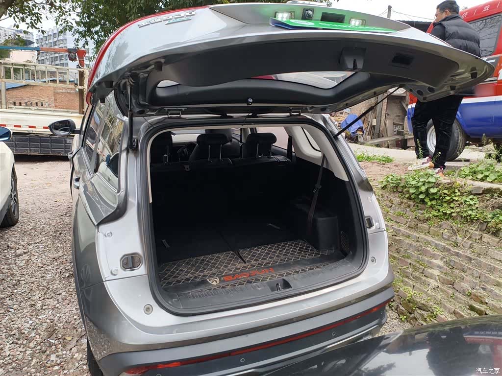 Wuling 530, 2019 18