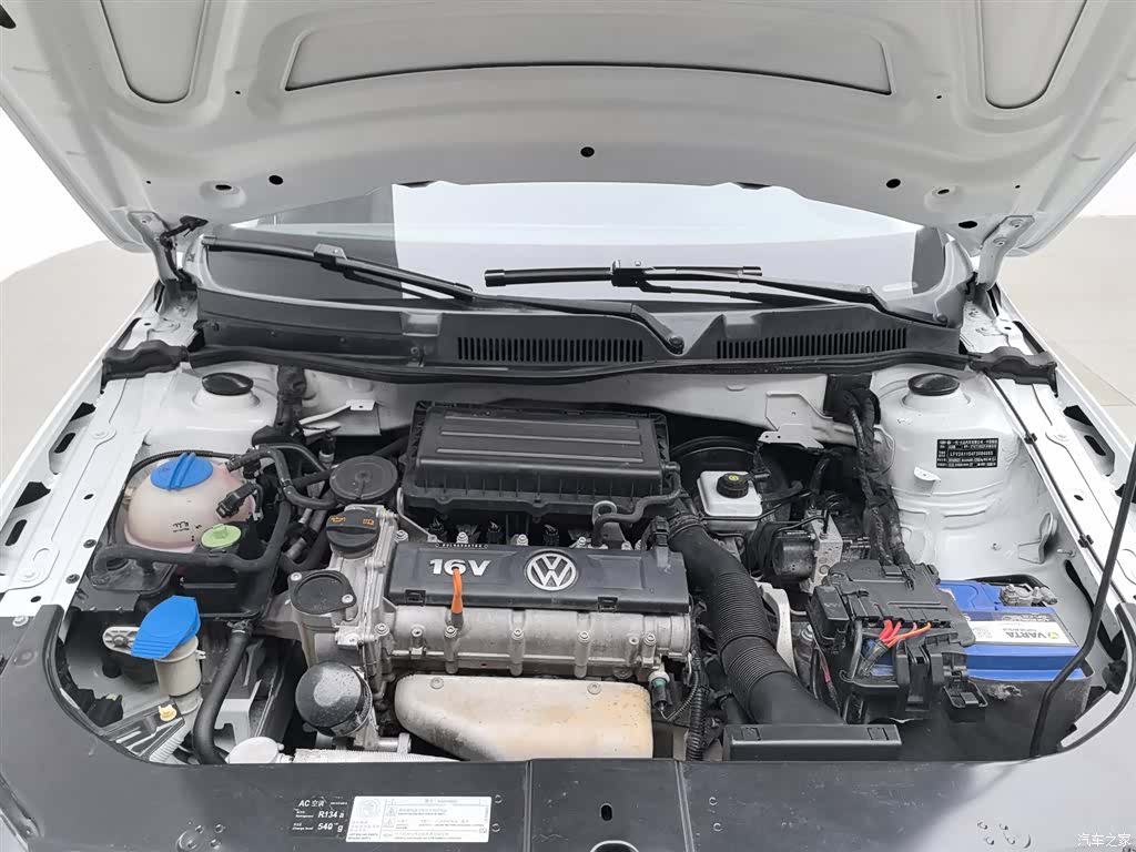 Volkswagen Bora, 2015 6