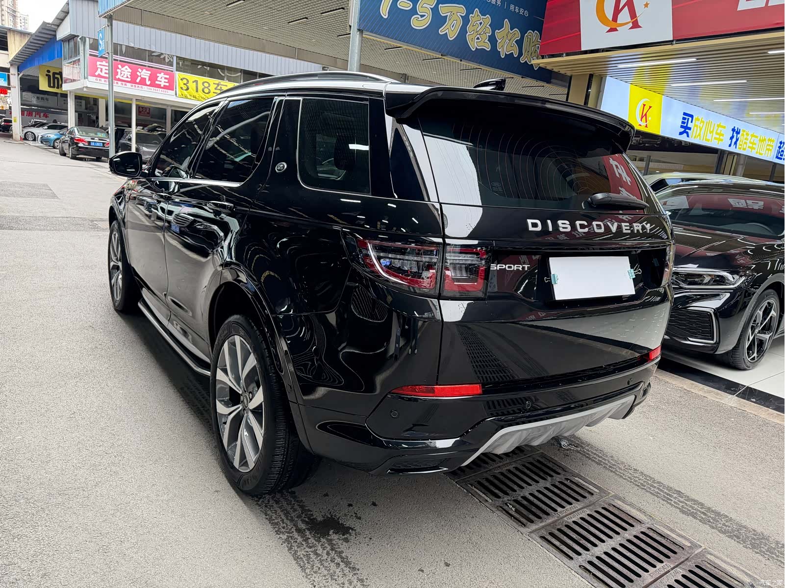 Land Rover Discovery, 2023 все фото