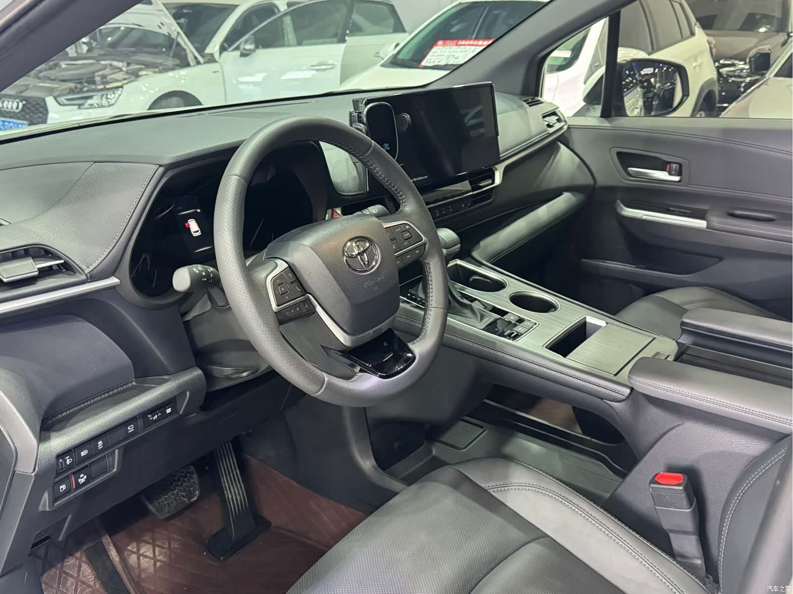 Toyota Sienna, 2024 6