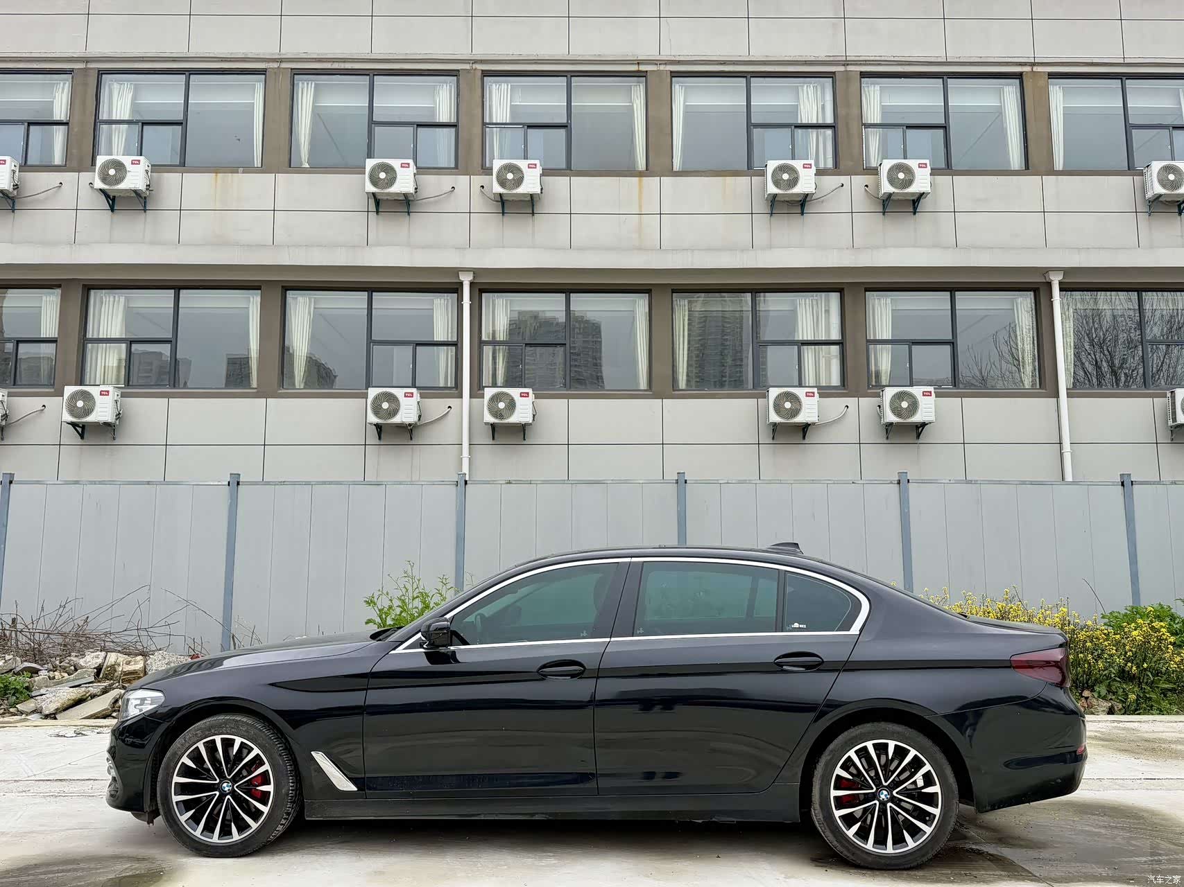 BMW 5 Series, 2019 все фото
