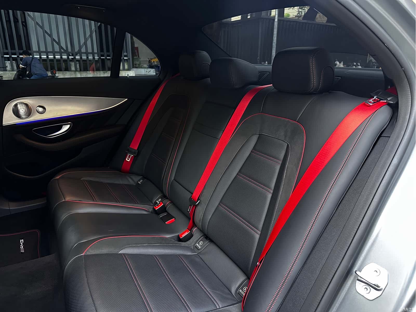 Mercedes-Benz E-Class, 2018 12