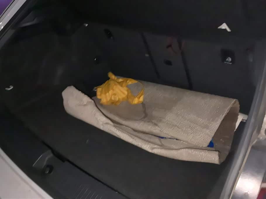 Volkswagen T-ROC exploring Songs