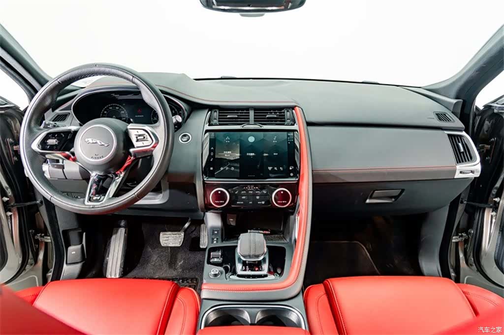 Land Rover E-PACE, 2023 10