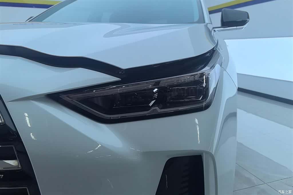 Trumpchi GS4, 2024 все фото