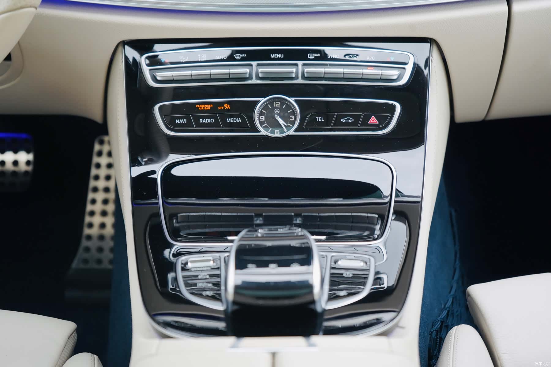 Mercedes-Benz E-Class, 2018 10