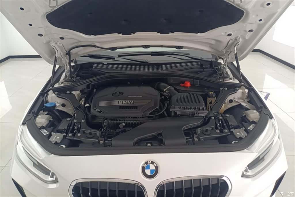 BMW 1 Series, 2022 10