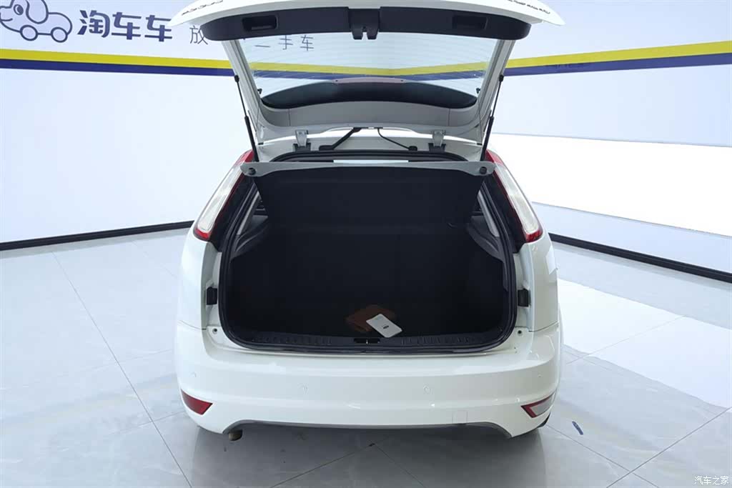 Ford Focus, 2013 4