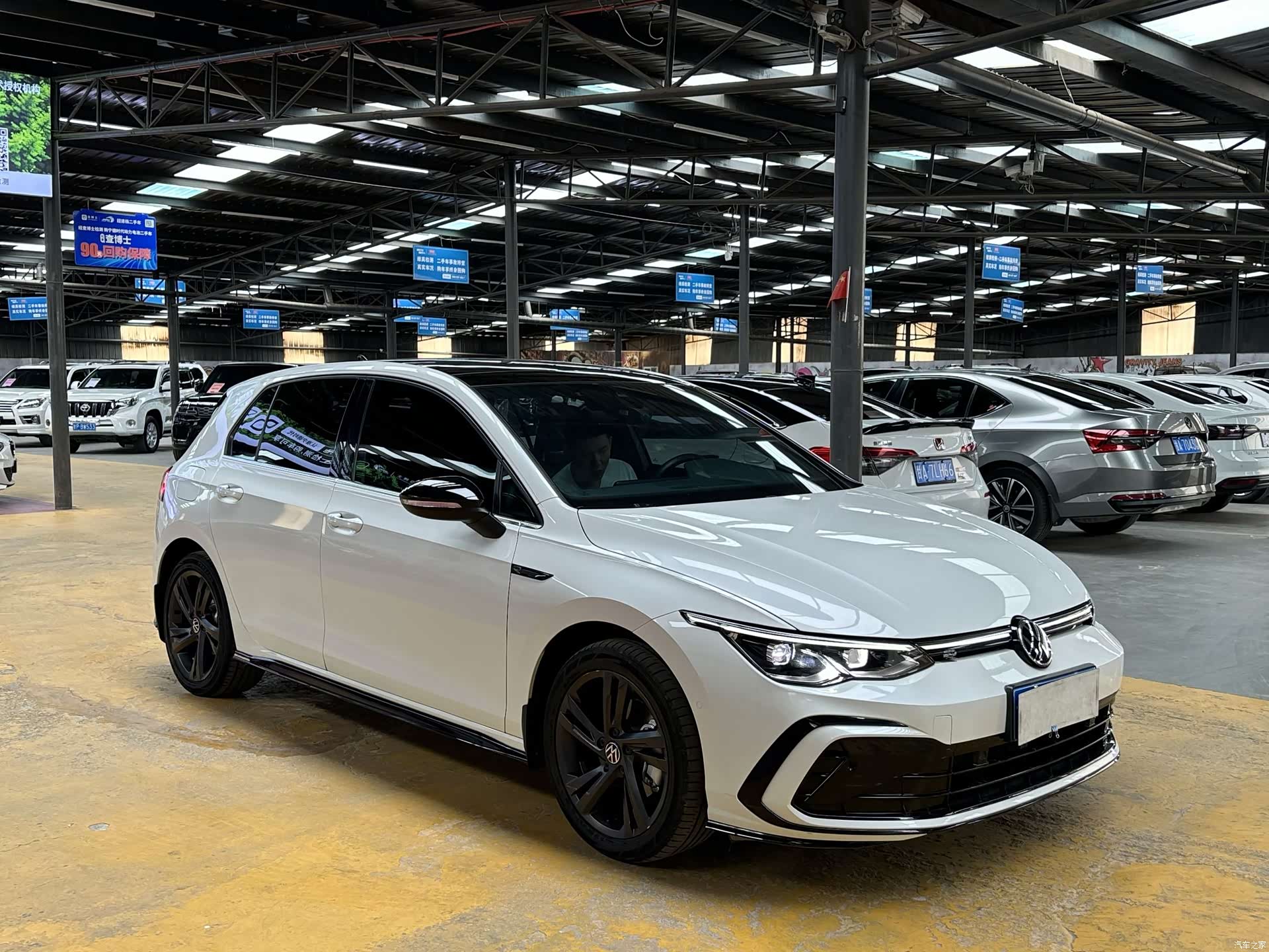 Volkswagen Golf, 2022 3