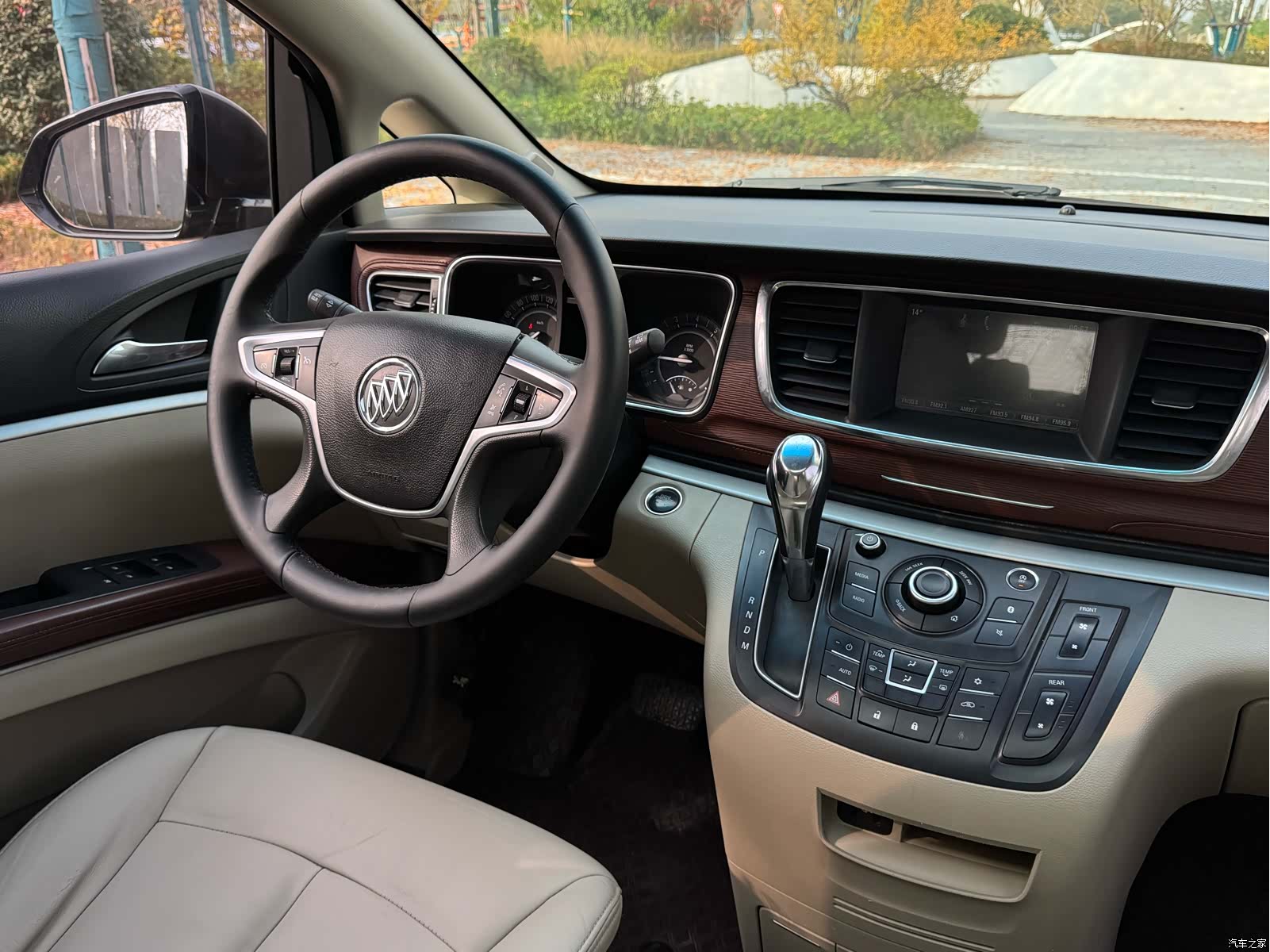 Buick GL8, 2017 20