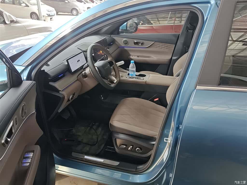 Chery Tiggo 8 Plus, 2025 11