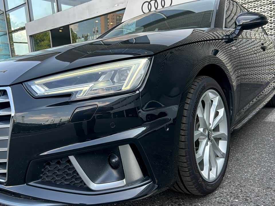 Audi A4L