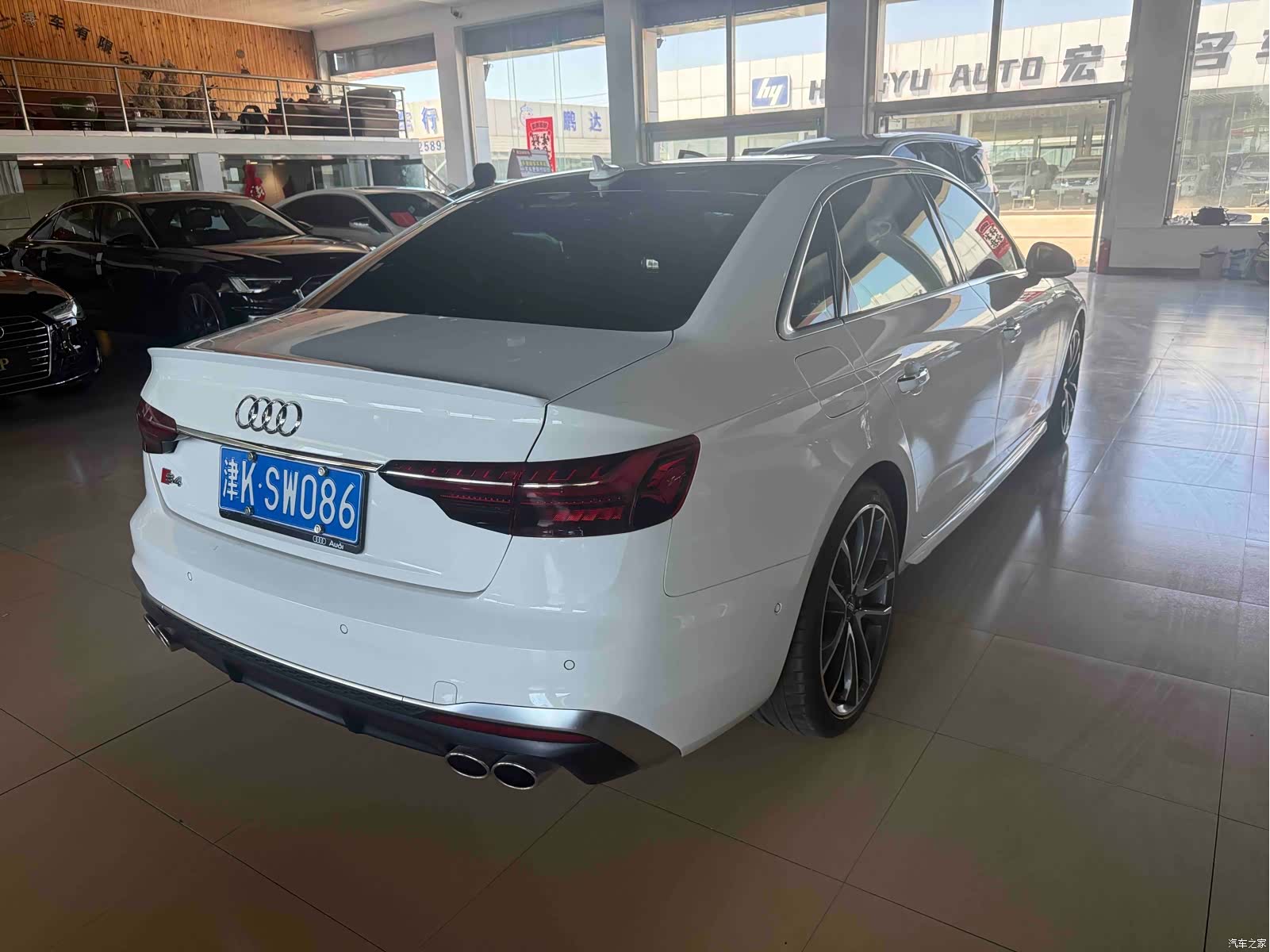 Audi A4L, 2021 6