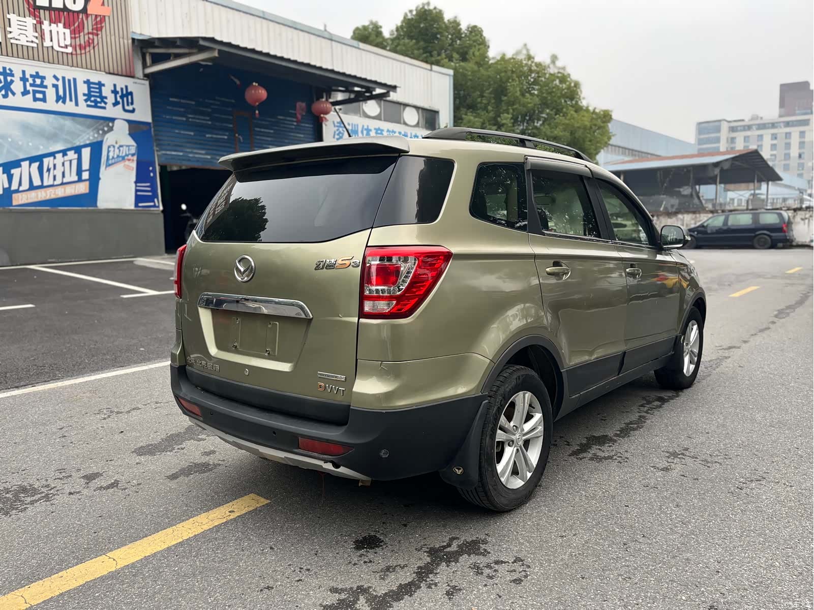 BAIC S3, 2016 8