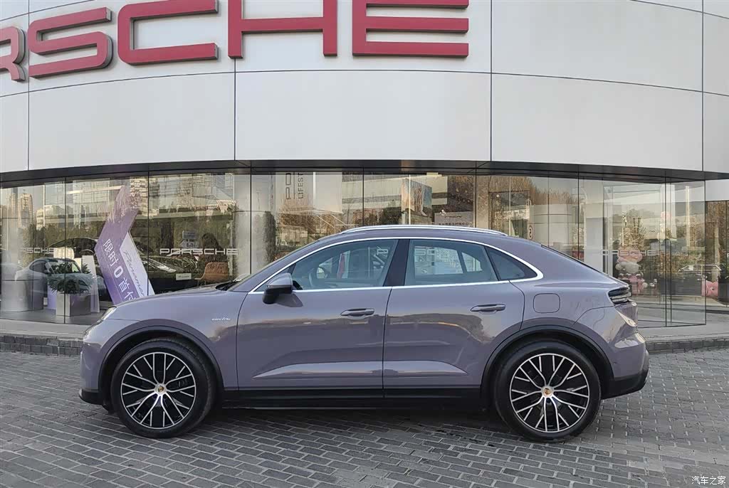 Porsche Macan, 2024 4