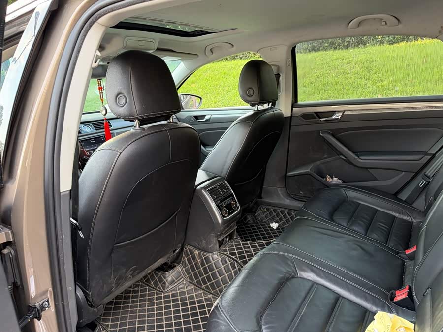 Volkswagen Passat 2018, фото 11
