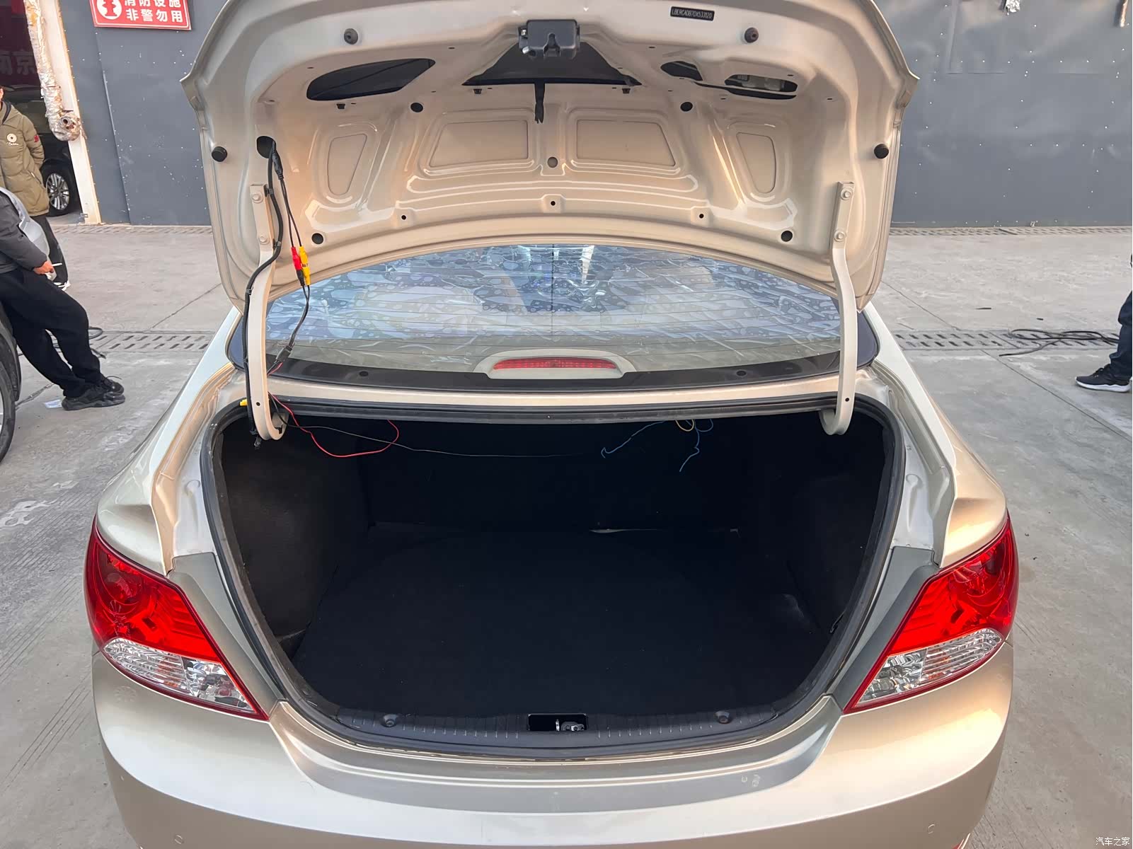 Hyundai GLS, 2014 25