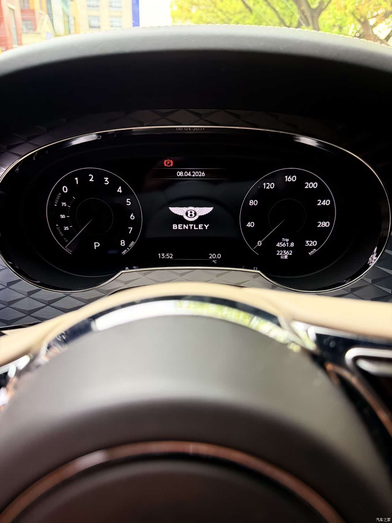 Bentley Bentayga, 2022 7