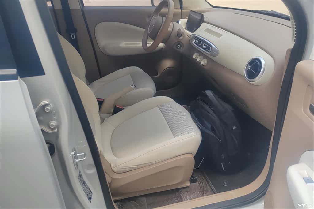 Wuling MINIEV, 2025 8