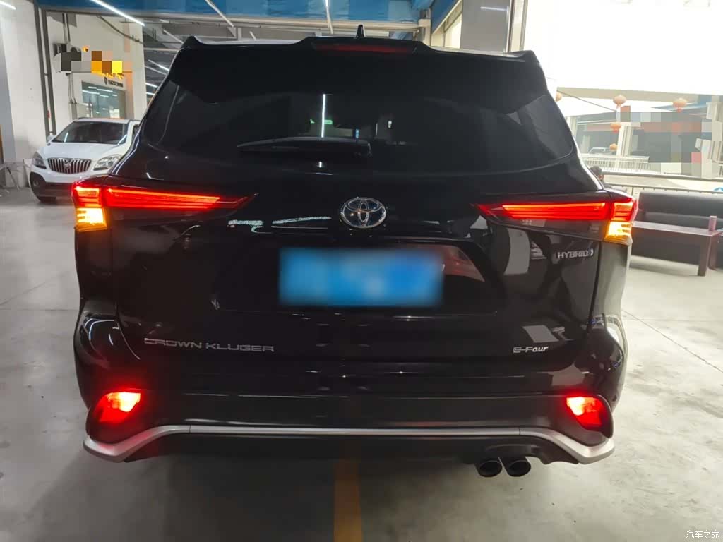 Toyota Crown, 2022 6