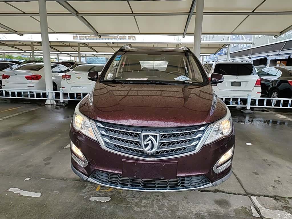 Wuling 560, 2016 3