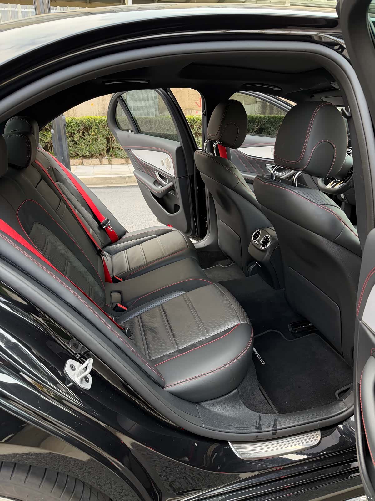 Mercedes-Benz E-Class, 2023 15