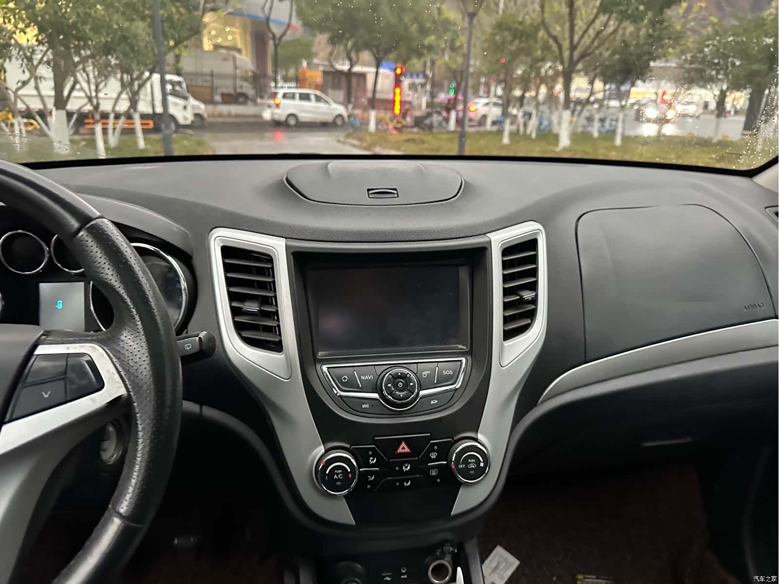 Changan CS35, 2015 11